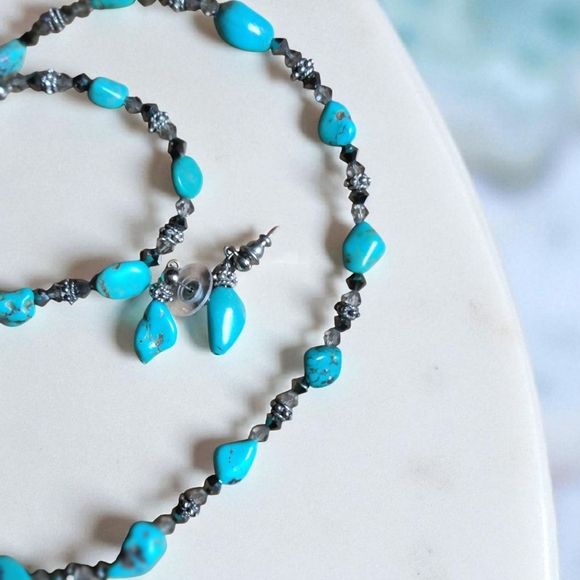 Vintage Jewelry - Vintage Raw Turquoise and Silver Necklace Set